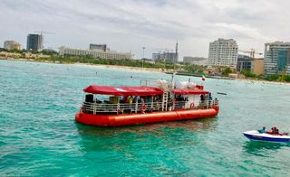 کشتی آکواریوم کیش کشتی آکواریوم کیش