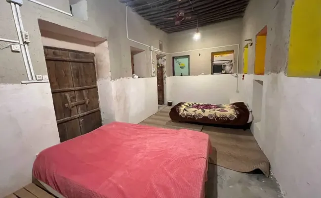 اقامتگاه بومگردی موج سوزا (اتاق بادگیر) قشم اقامتگاه بومگردی موج سوزا (اتاق بادگیر) قشم