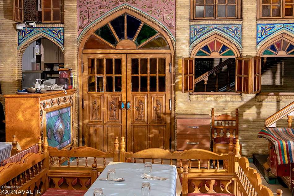 شماره تلفن رستوران عالی قاپو