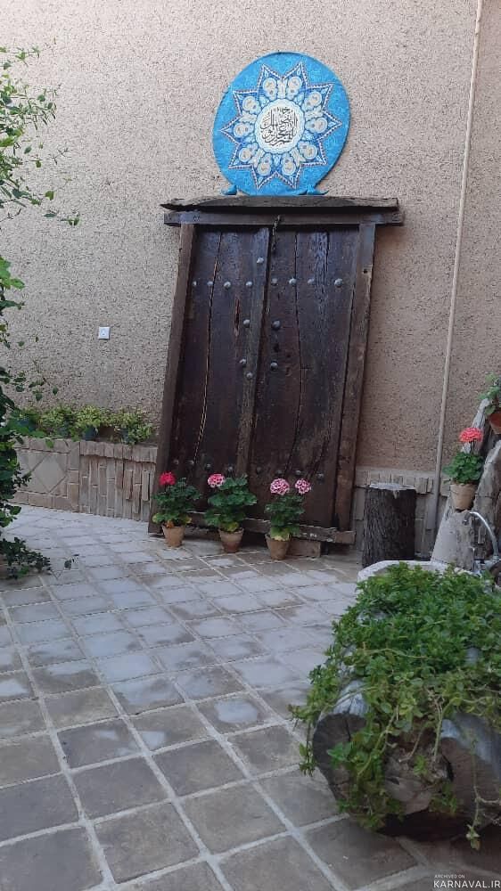 اقامتگاه بومگردی "عمارت بانو" اتاق ترمه پارکینگ دار اقامتگاه بومگردی "عمارت بانو" اتاق ترمه پارکینگ دار