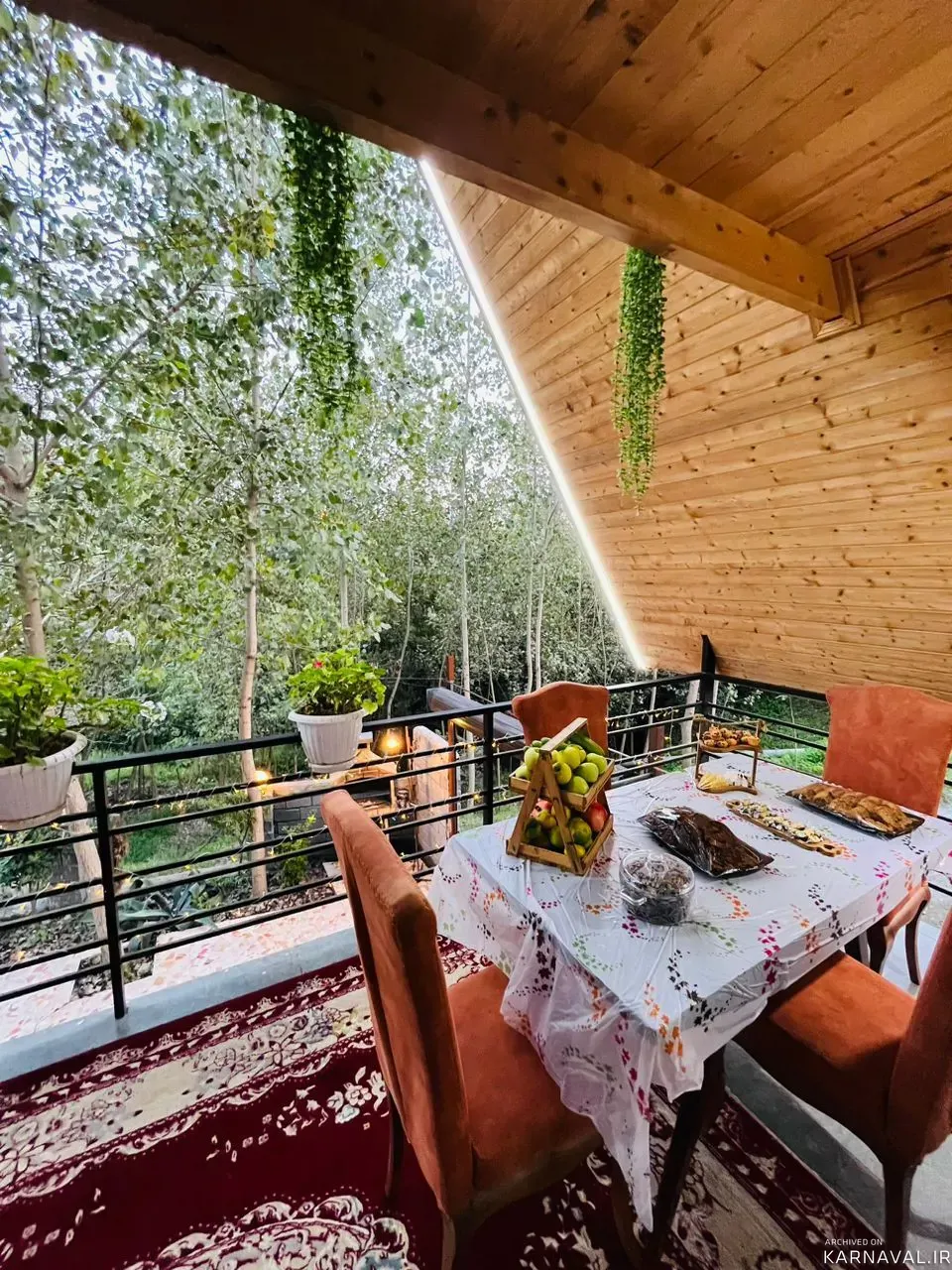 کلبه سوئیسی پناه با جکوزی  شیرگاه
