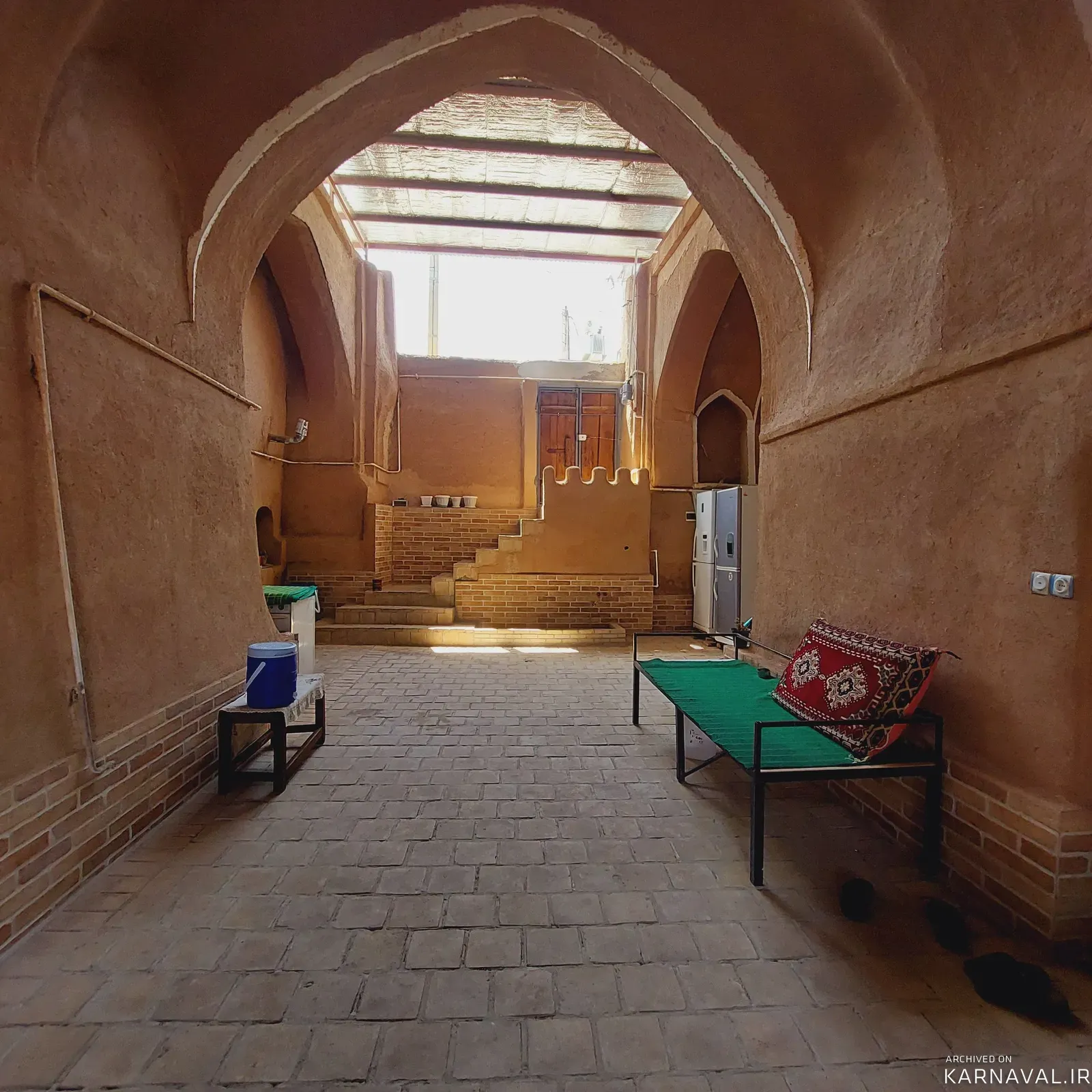 سوییت شمس العماره (اتاق صد طاقچه) اردستان سوییت شمس العماره (اتاق صد طاقچه) اردستان