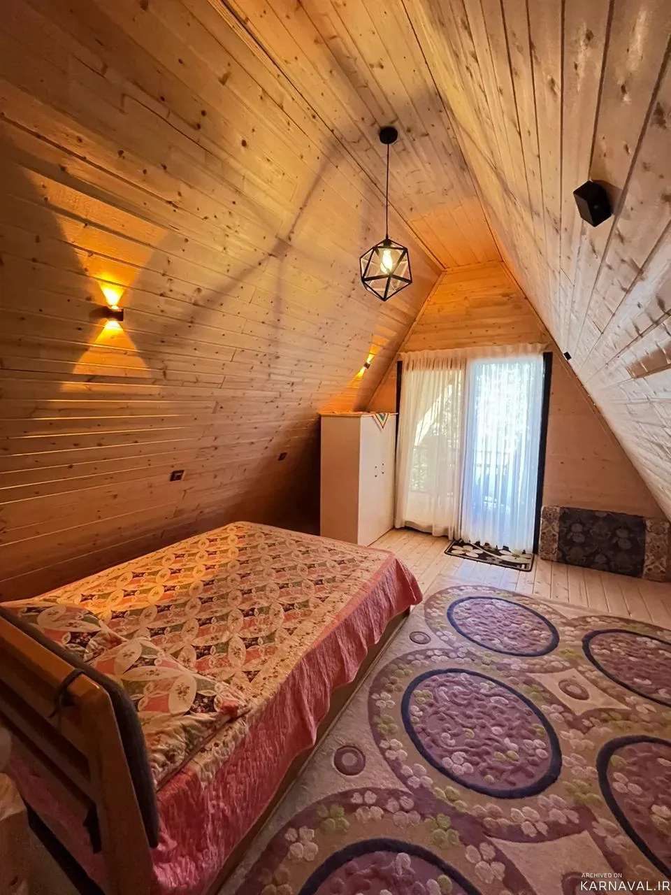کلبه سوئیسی پناه با جکوزی  شیرگاه