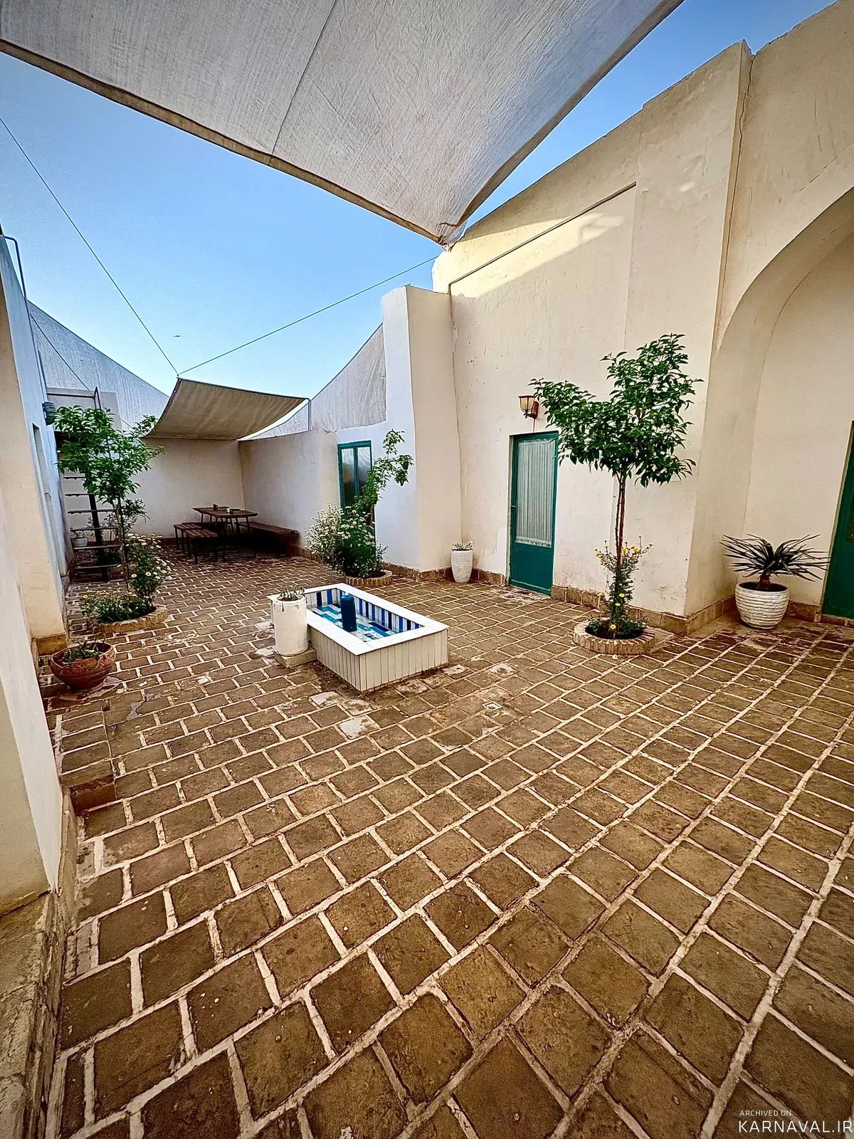 اقامتگاه بوم‌گردی عمارت آگُر (واحد ۶) کاشان