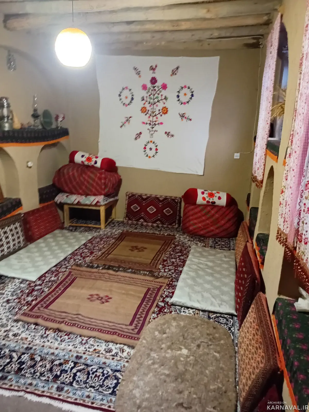 اقامتگاه بوم‌گردی توران گشت (اتاق کرسی) میامی 