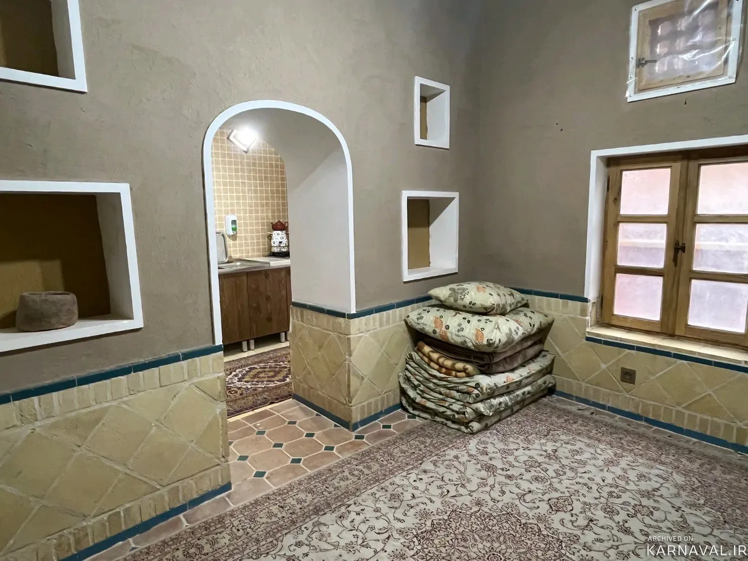 سوییت سنتی خانقاه (واحد ۱) ابیانه