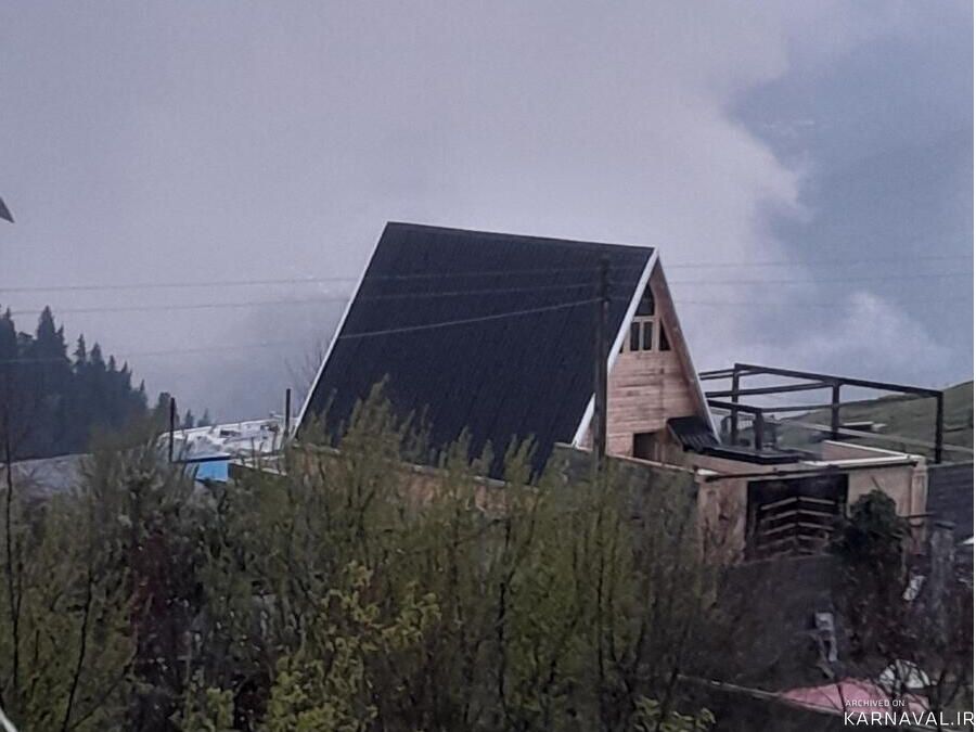 کلبه سوئیسی با جکوزی در سرخکلا تپه