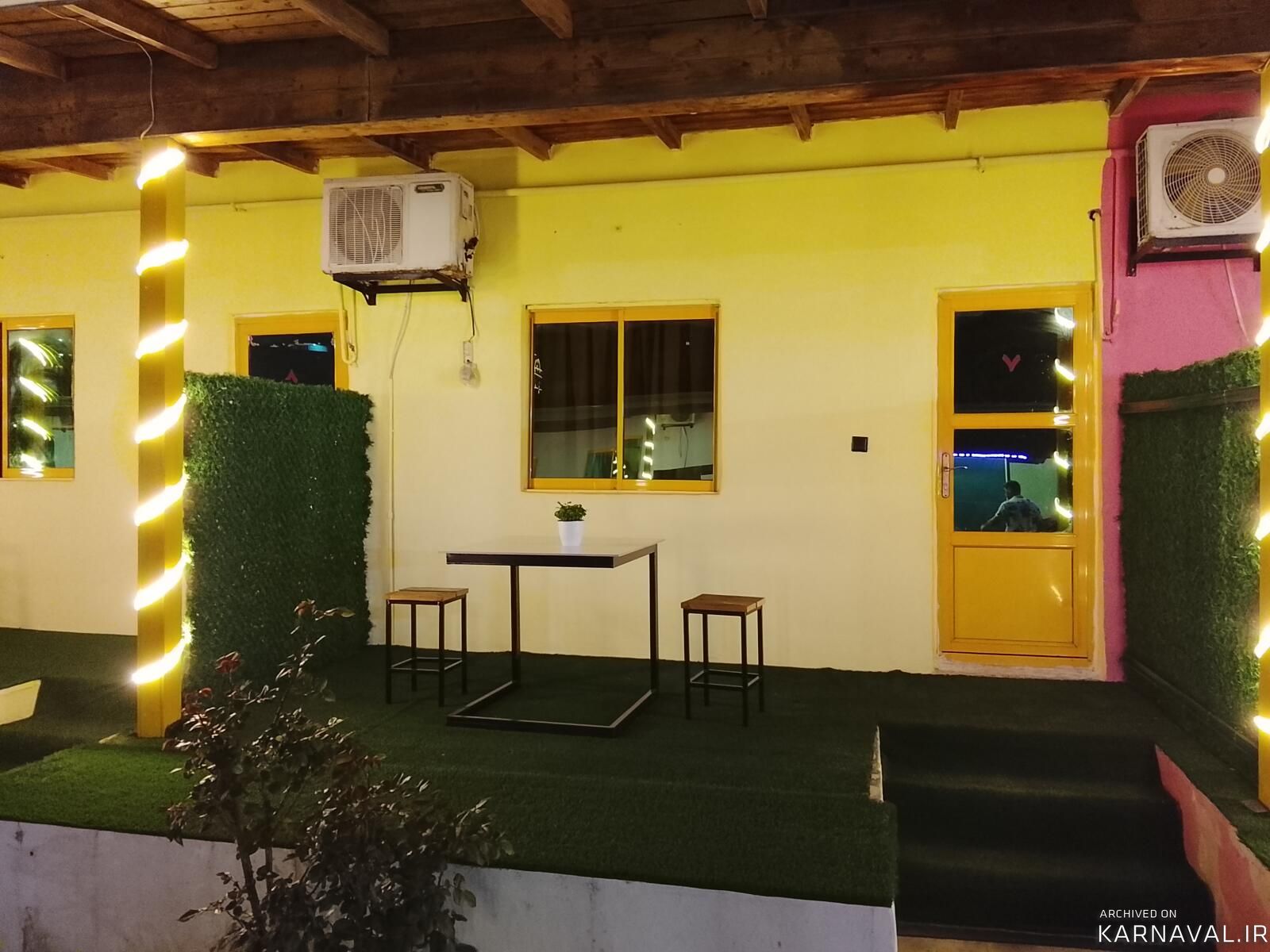متل ساحلی رُز زرد متل ساحلی رُز زرد