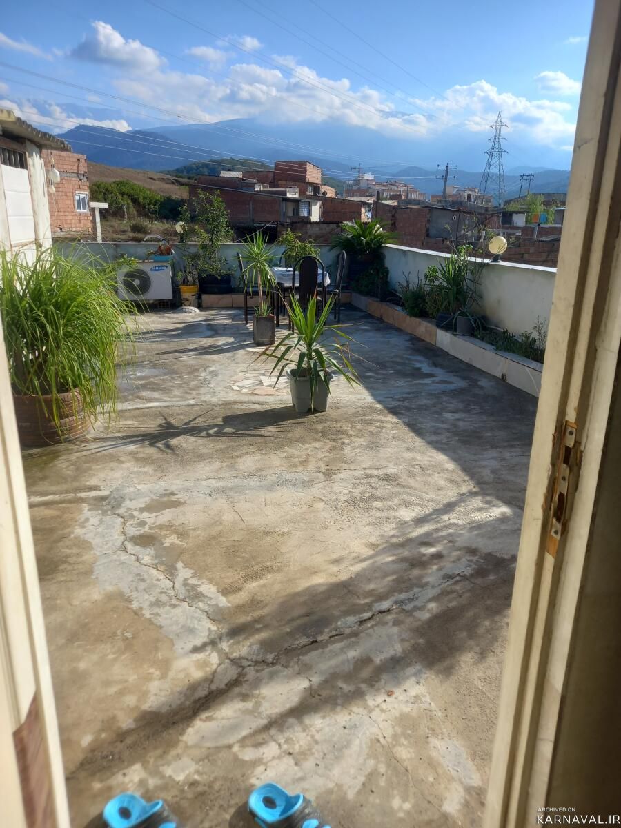 سوئیت نقلی با تراسی دلباز (طیقه دوم)