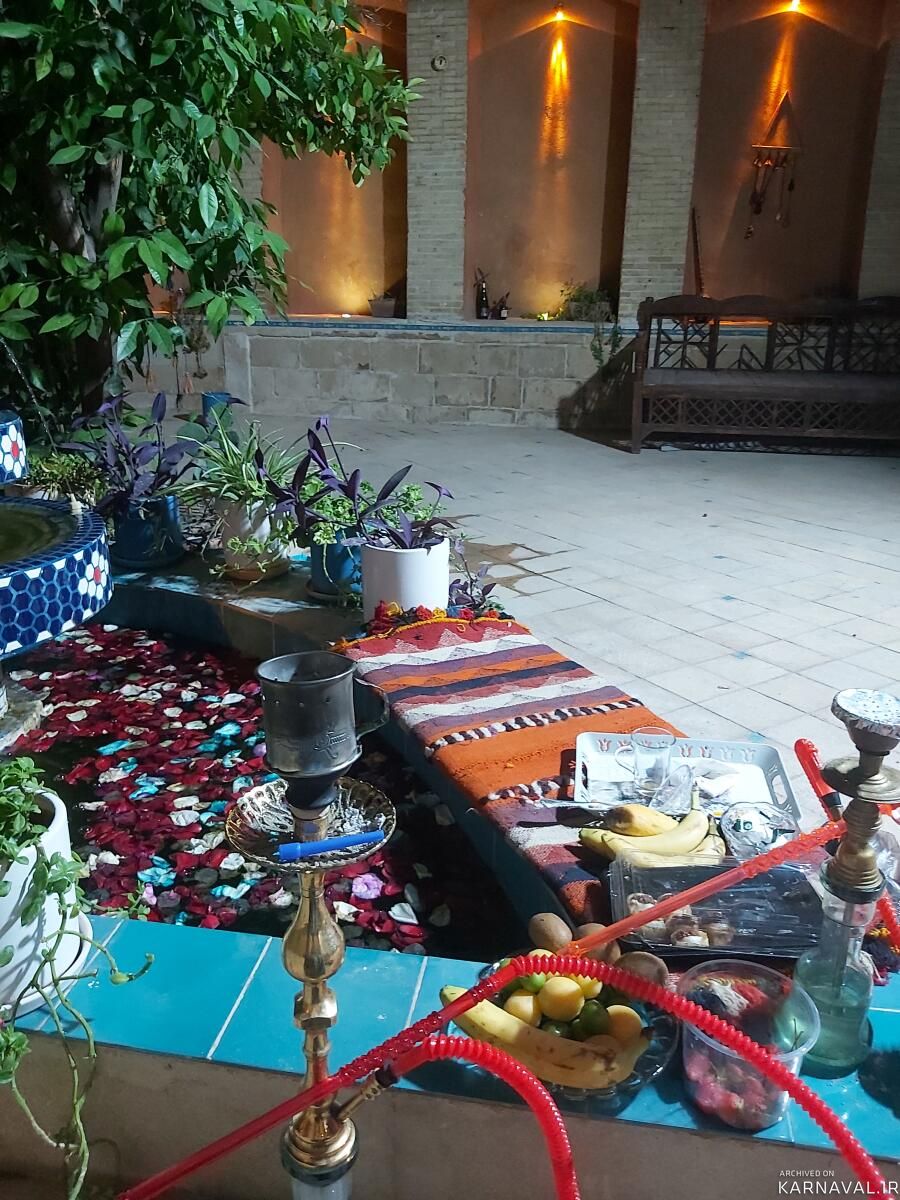 اقامتگاه قوام واحد رنگی