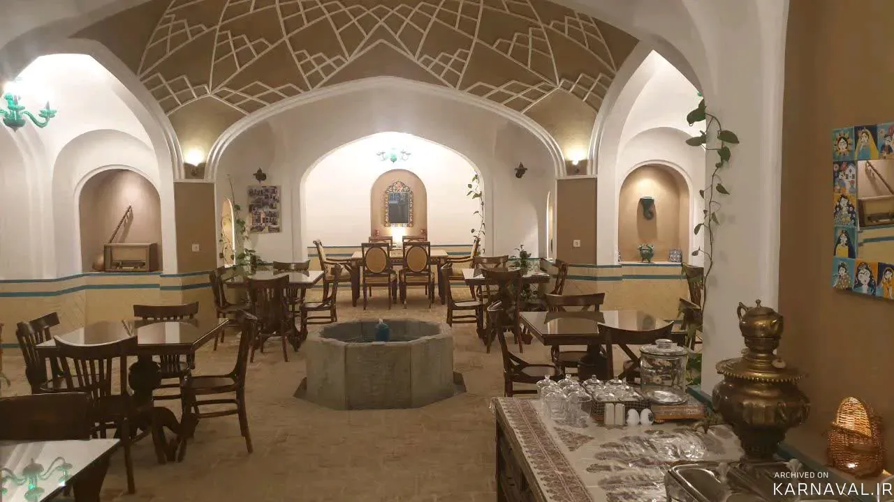 هتل سنتی سرای دلنواز (اتاق شاه نشین) کاشان