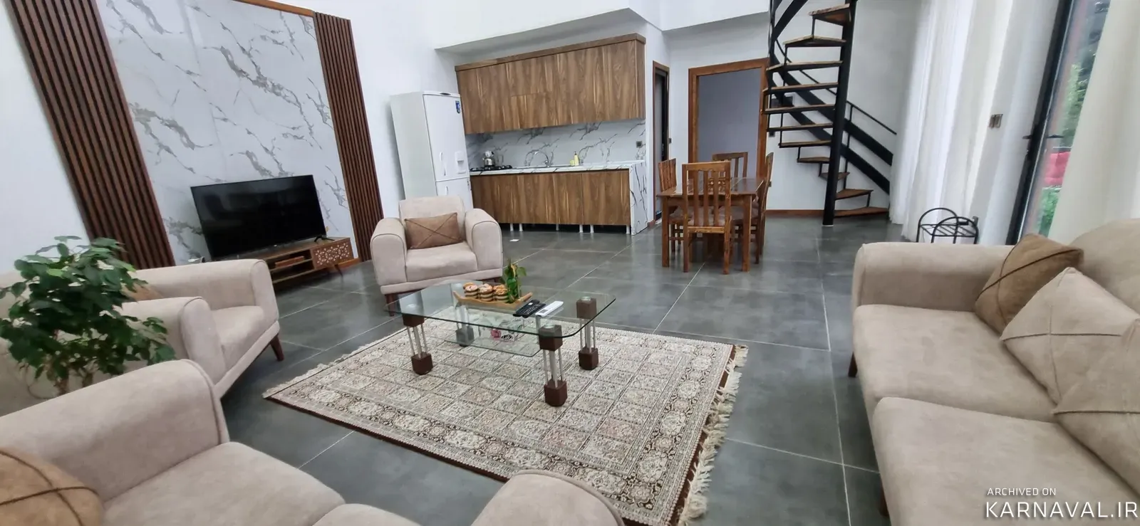 کلبه سوئیسی استخردار آبسرد ماه جنگل نوشهر
