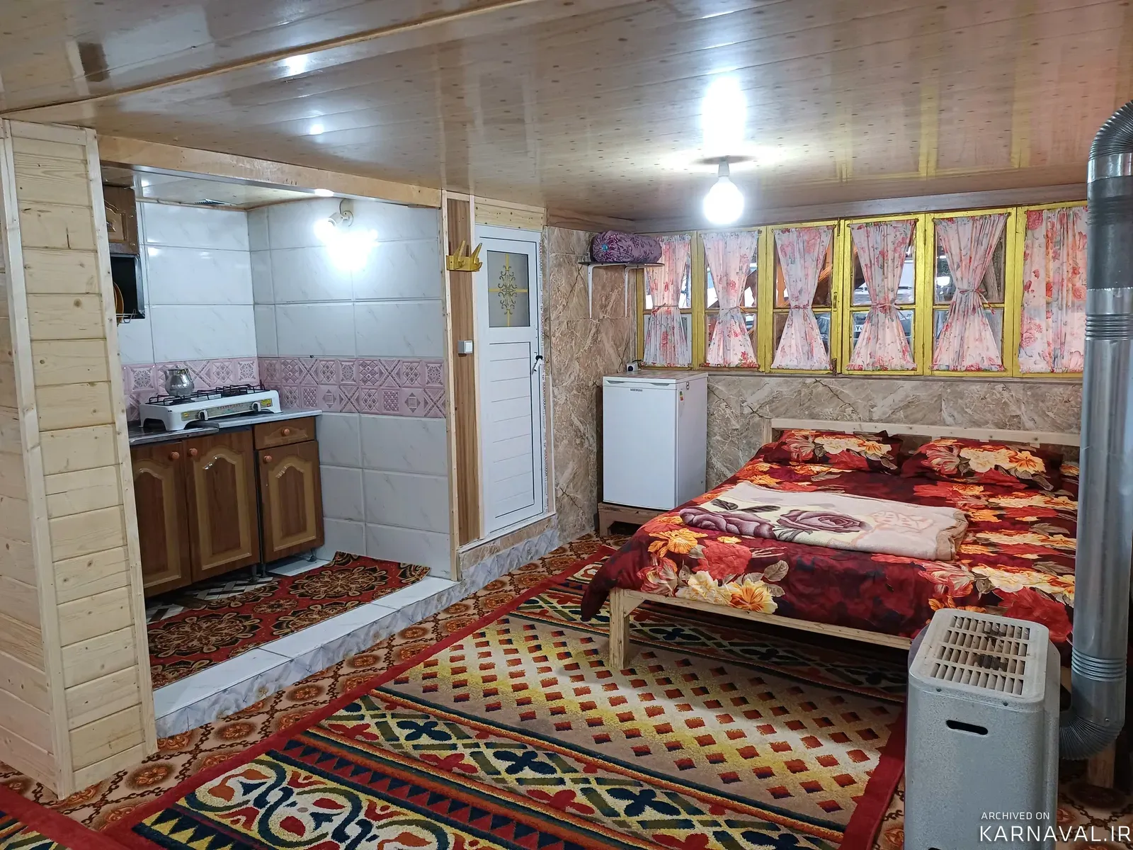 کلبه جنگلی هلی تی تی با ویوی کوه و سد (۲) لفور
