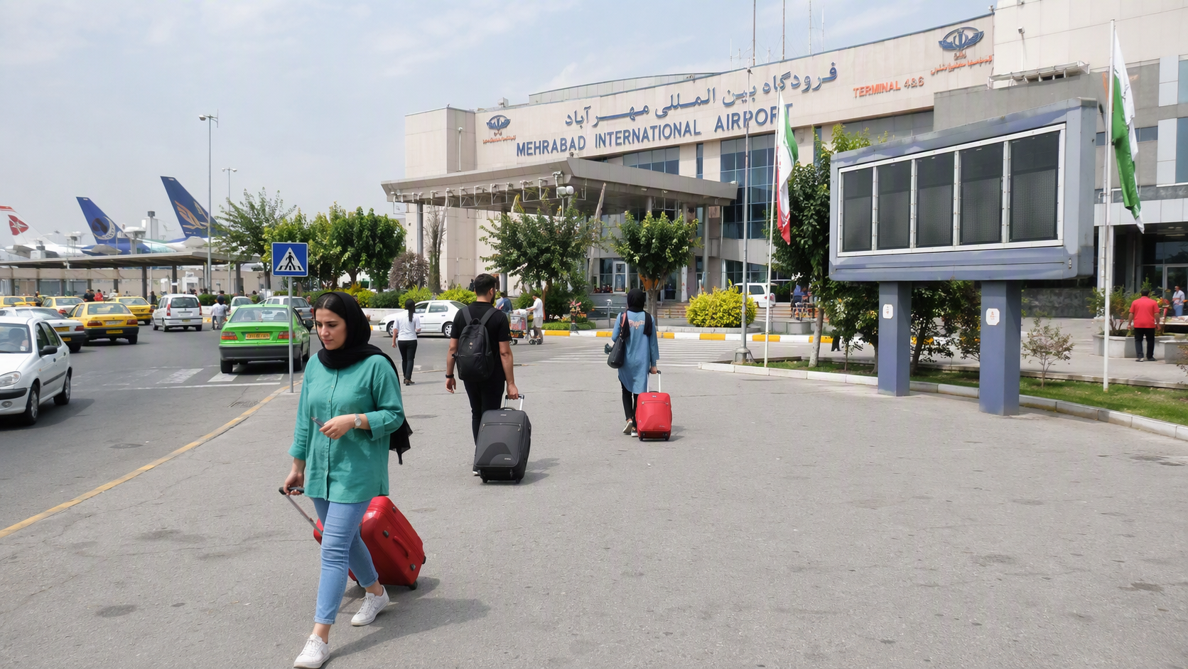 مهرآباد تعطیل نشده؛ تکذیب رسمی شایعه توقف پروازها
