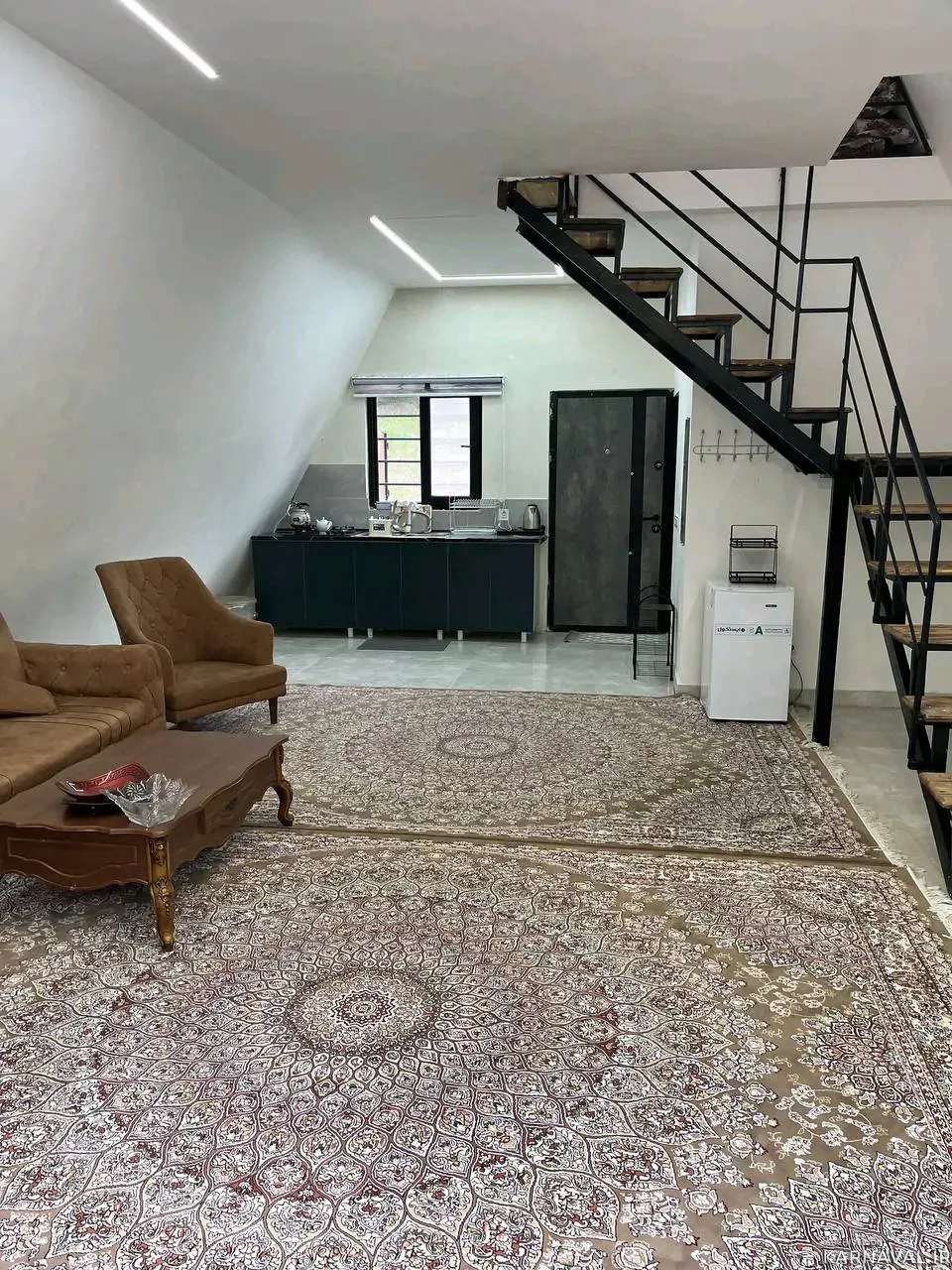 کلبه سوییسی یزدان مهر مرزن آباد