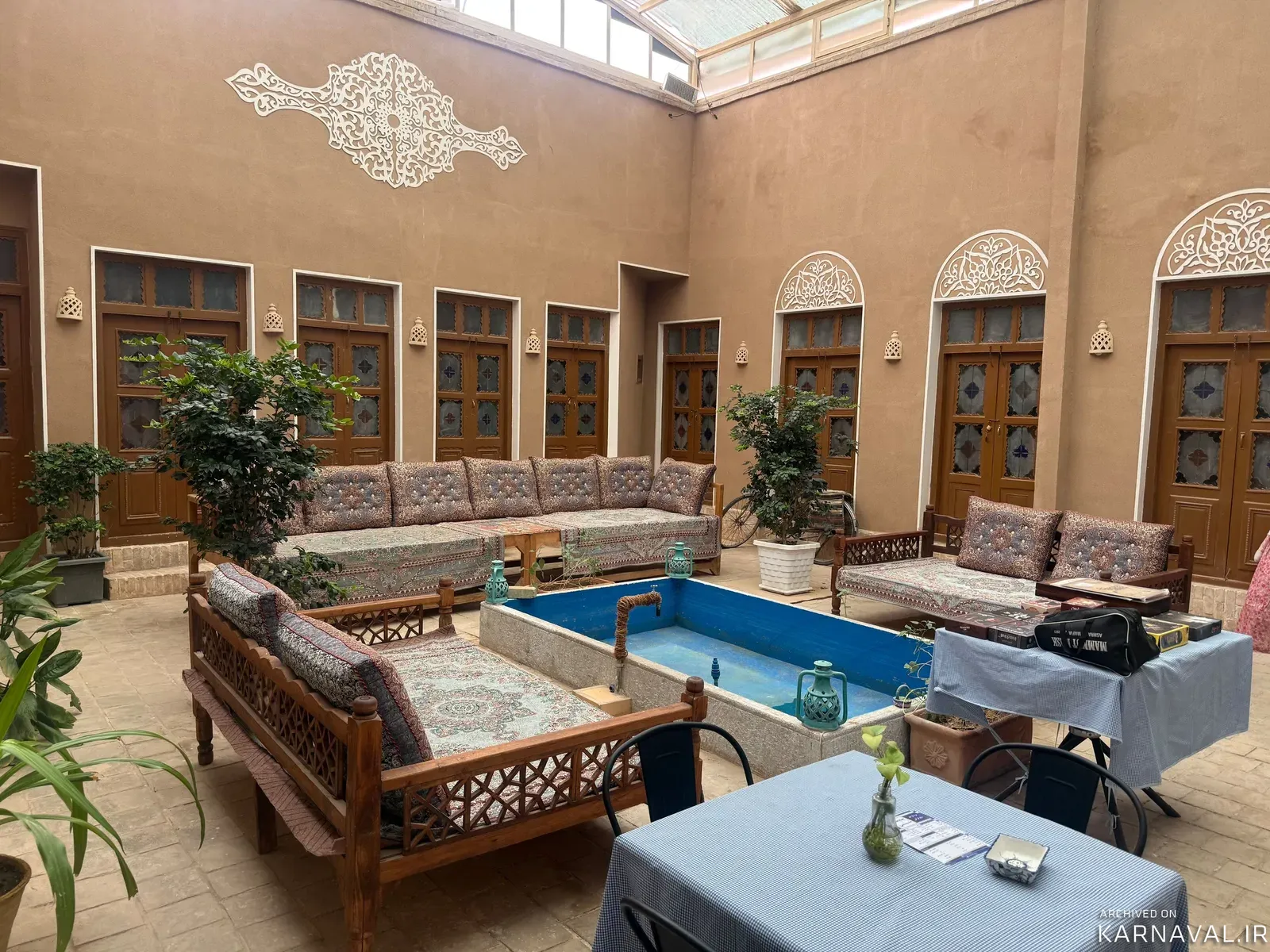 اقامتگاه بومگردی نیلوفر آبی (اتاق 6) با صبحانه رایگان یزد اقامتگاه بومگردی نیلوفر آبی (اتاق 6) با صبحانه رایگان یزد