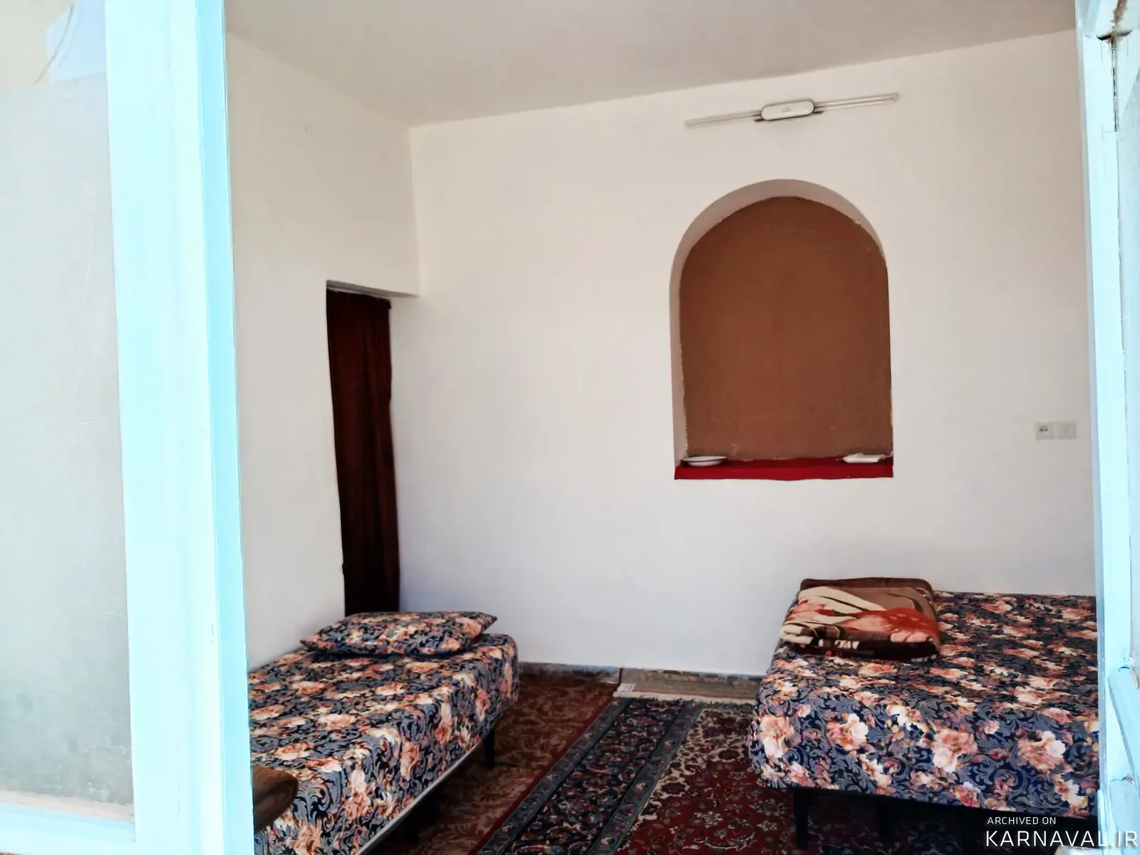 اقامتگاه بوم‌گردی مادری (اتاق ارغوان) نجف آباد