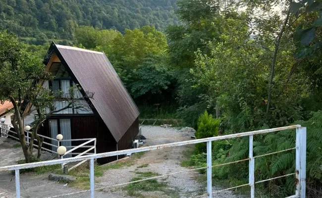 کلبه سوئیسی ریوا نمک آبرود کلبه سوئیسی ریوا نمک آبرود