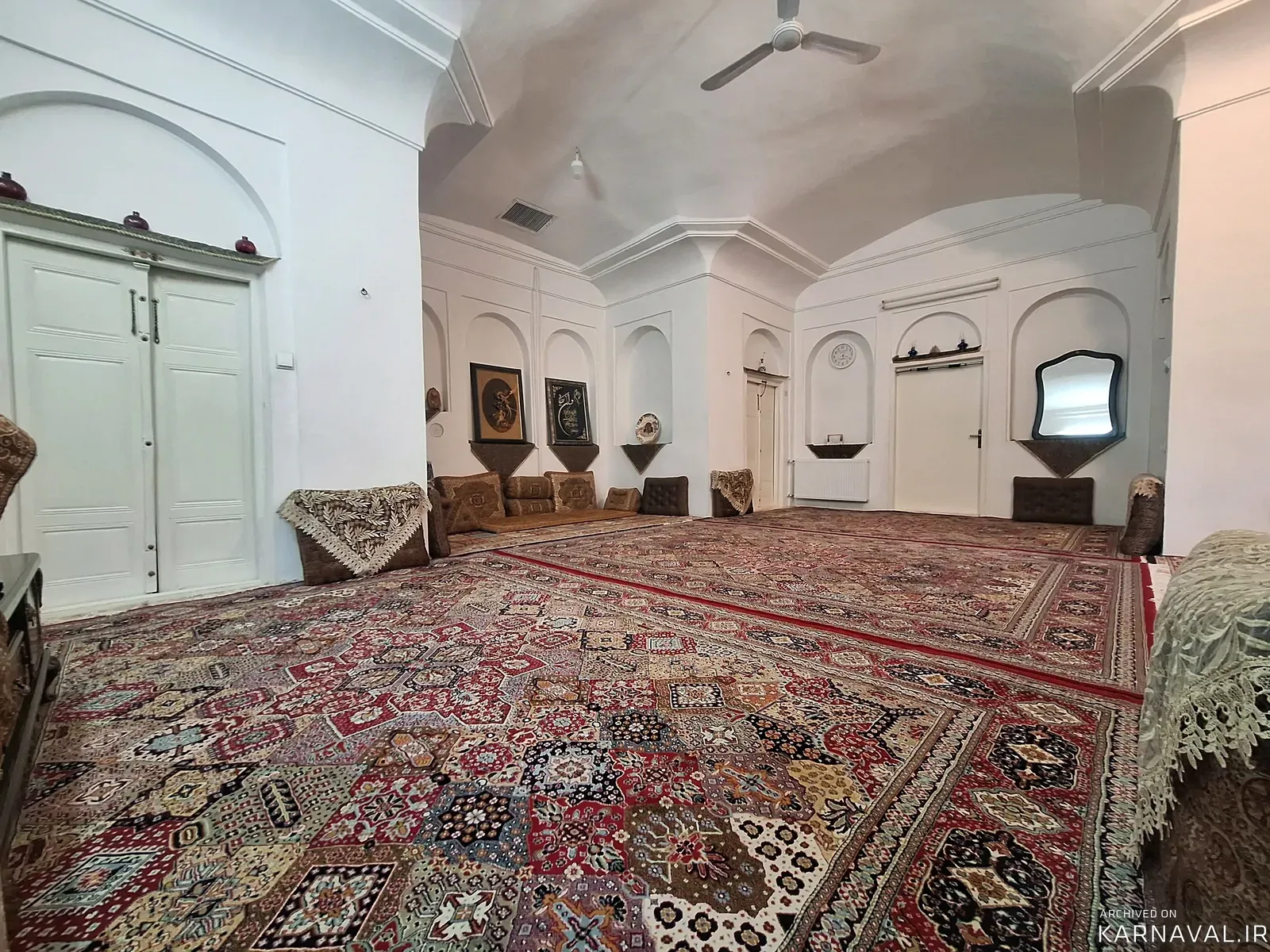 اقامتگاه بوم‌گردی عمارت بانو (اتاق سه دری) با صبحانه رایگان یزد