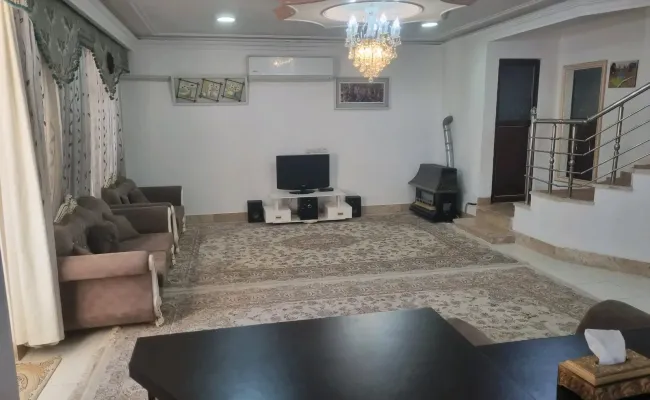 ویلا عمارت خورشید حسین آباد کاشان ویلا عمارت خورشید حسین آباد کاشان