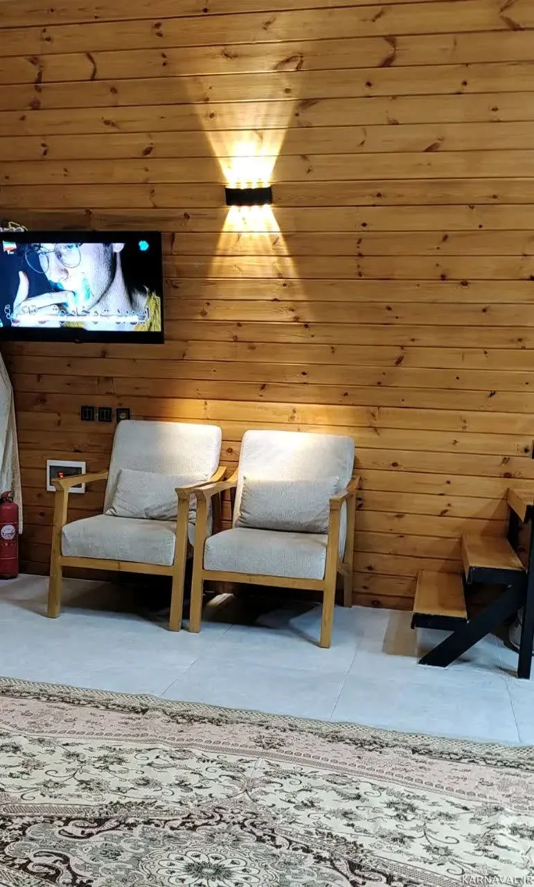 کلبه سوئیسی جنگلی با جکوزی ماسال